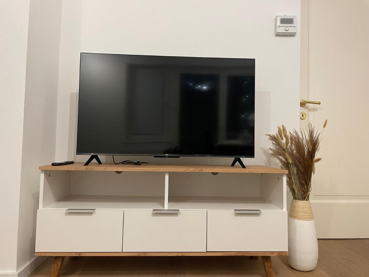 80M2 Apartment With Balcony & Free Netflix Wien Eksteriør bilde