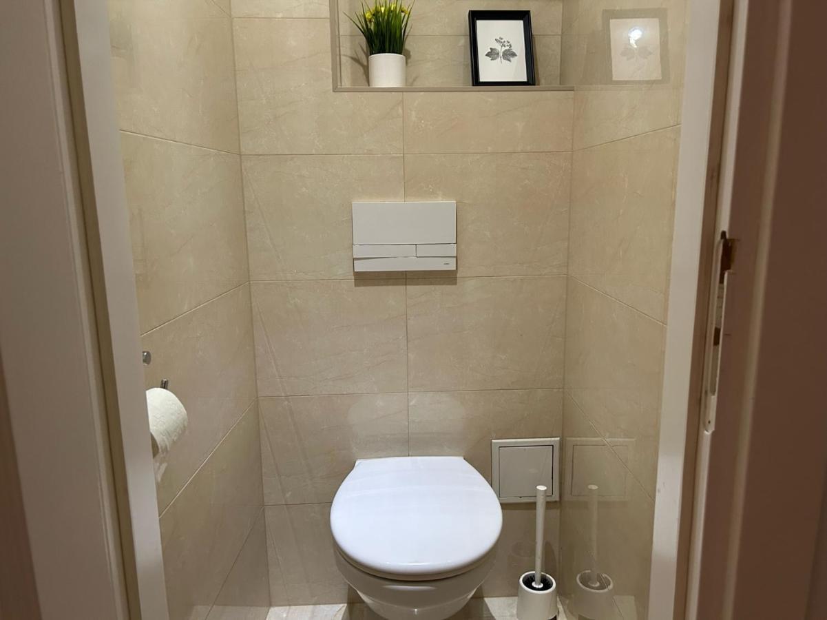 80M2 Apartment With Balcony & Free Netflix Wien Eksteriør bilde
